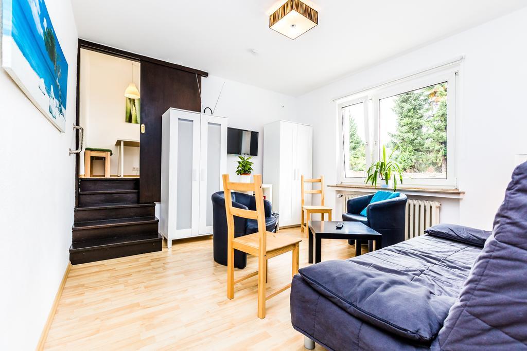 Apartment Koeln Weidenpesch Ruang foto